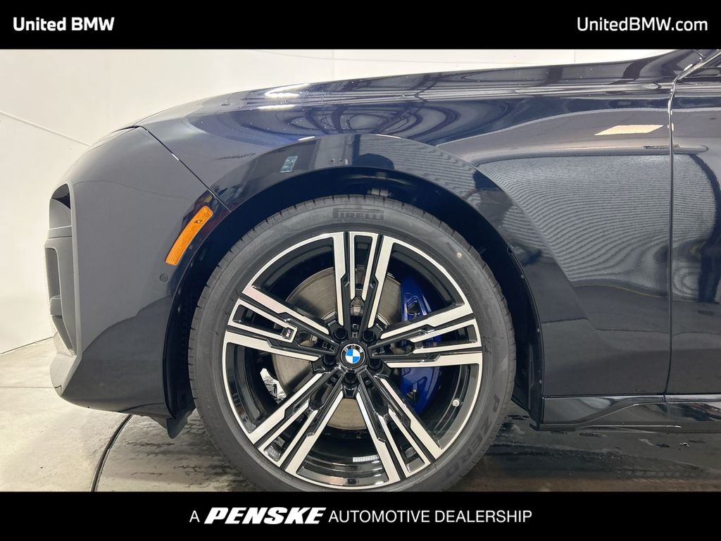 Thumbnail: 2025 BMW 7 Series - 10