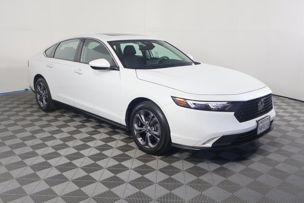 Thumbnail: 2023 Honda Accord - 3