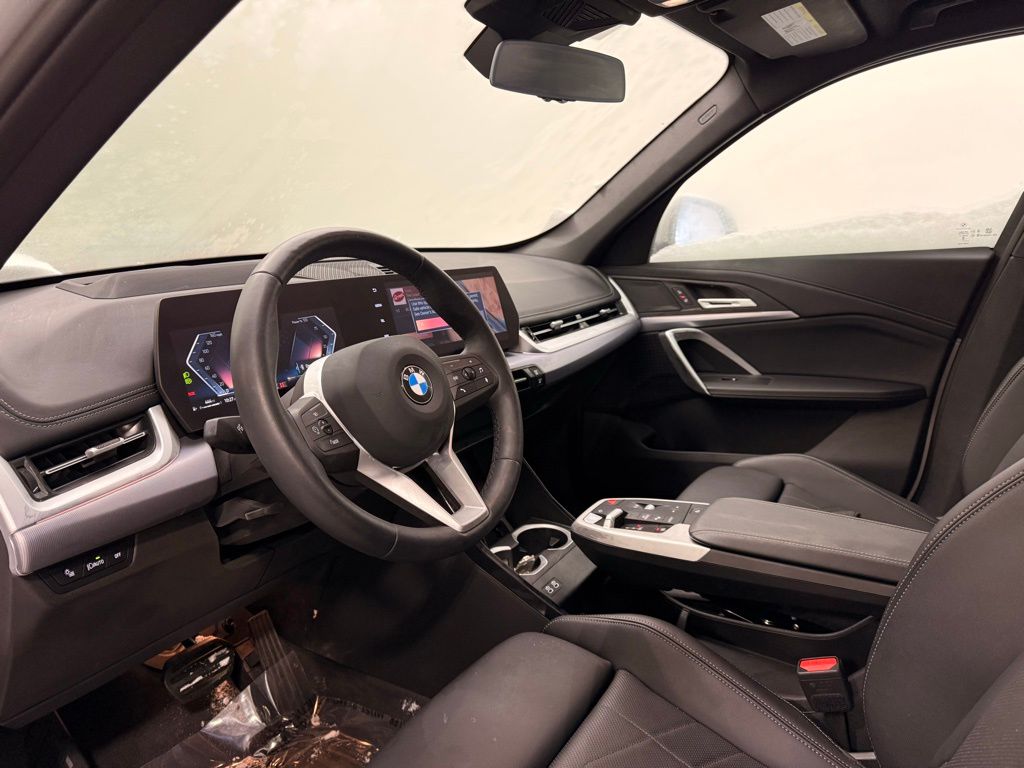 Thumbnail: 2025 BMW X1 - 11