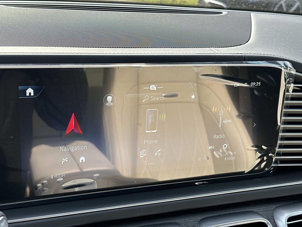 Thumbnail: 2026 Mercedes-Benz GLE - 9