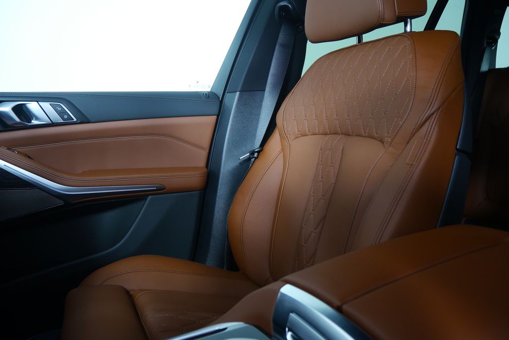 Thumbnail: 2026 BMW X5 - 23