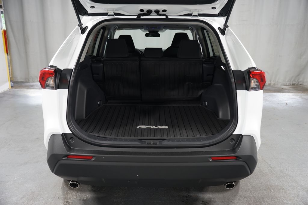 Thumbnail: 2025 Toyota RAV4 - 32