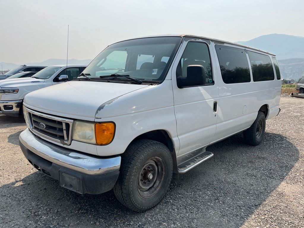 2006 Ford E-Series E-350 Super Duty XLT Extended Passenger Van