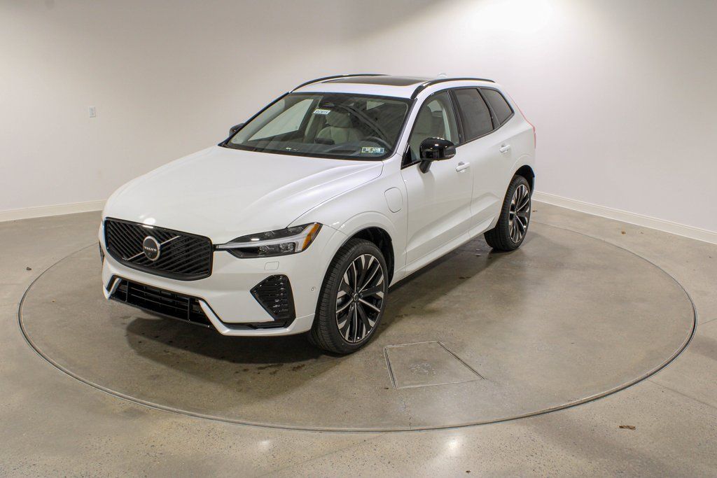 2026 Volvo XC60 Plug-In Hybrid T8 Ultra