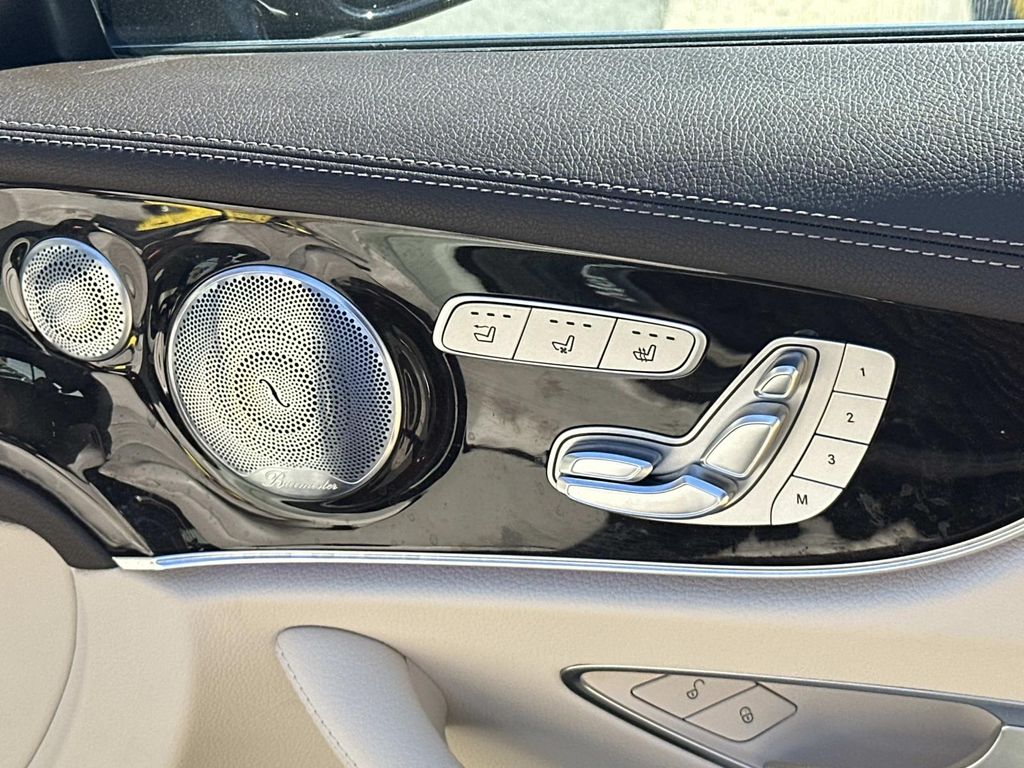 Thumbnail: 2019 Mercedes-Benz E-Class - 28