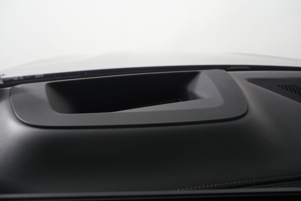 Thumbnail: 2024 BMW X7 - 24