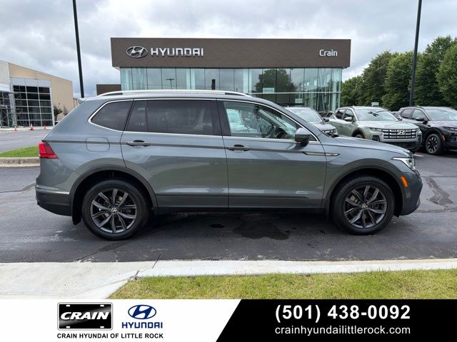 Platinum Gray Metallic 2023 Volkswagen Tiguan SUV / Crossover Front-Wheel Drive 8-Speed Automatic