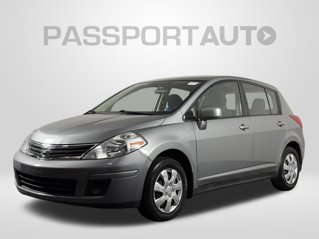 Magnetic Gray Metallic 2011 Nissan Versa Hatchback Front-Wheel Drive Automatic