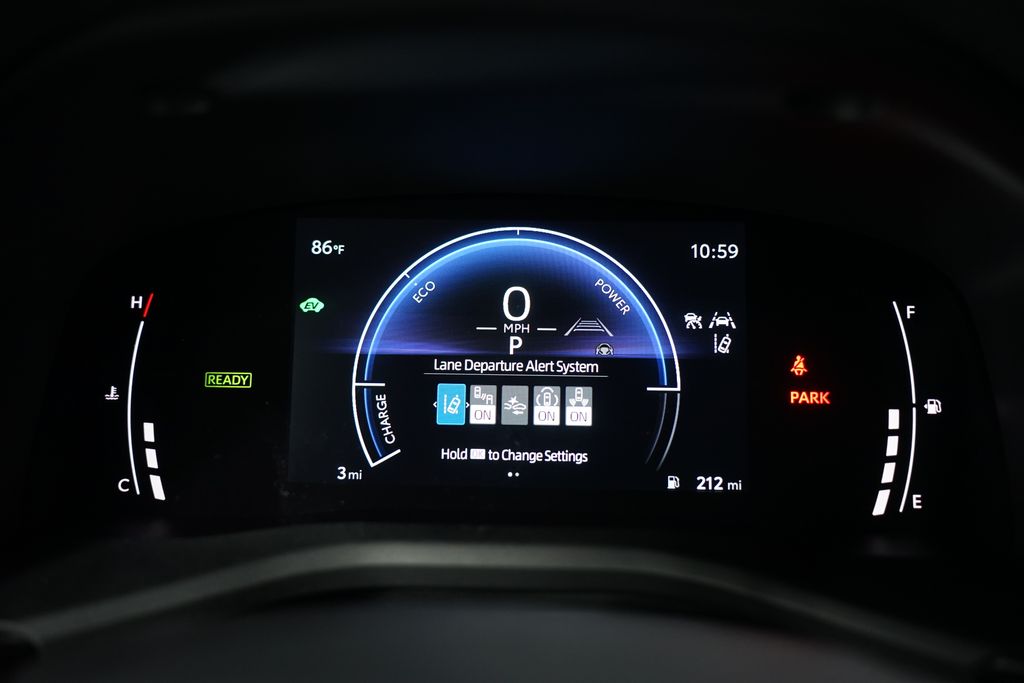 2025 Toyota Camry SE 16