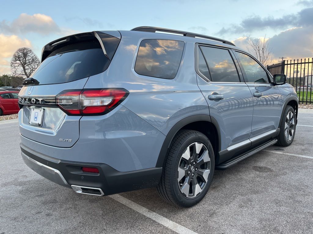 Thumbnail: 2026 Honda Pilot - 3