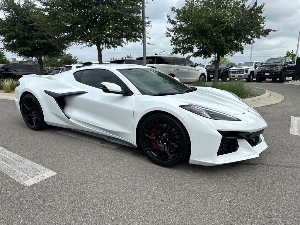 Arctic White 2025 Chevrolet Corvette Z06 1LZ Coupe RWD Coupe Rear-Wheel Drive 8-Speed Dual Clutch