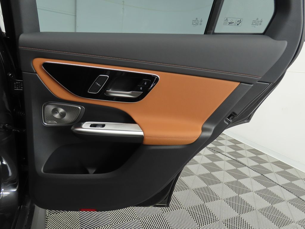 Thumbnail: 2026 Mercedes-Benz GLC - 28