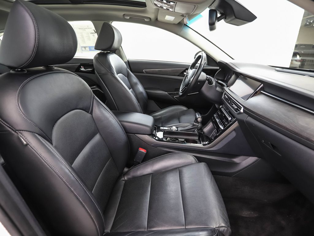 Thumbnail: 2020 Kia Cadenza - 30