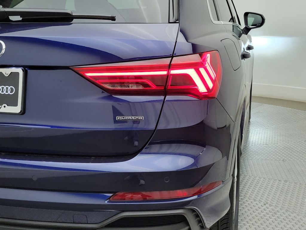 Thumbnail: 2024 Audi Q3 - 8