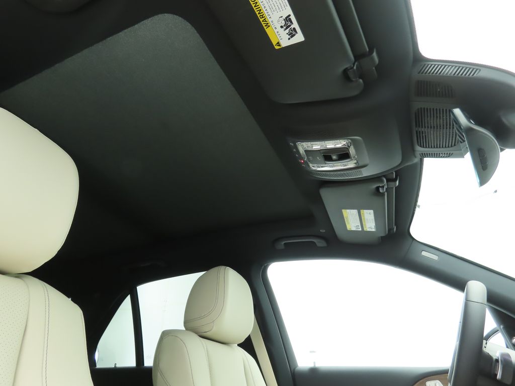 Thumbnail: 2026 Mercedes-Benz GLE - 18