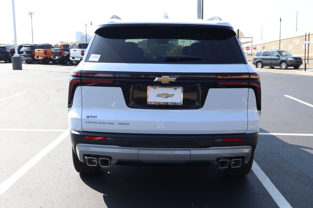 Thumbnail: 2026 Chevrolet Traverse - 6