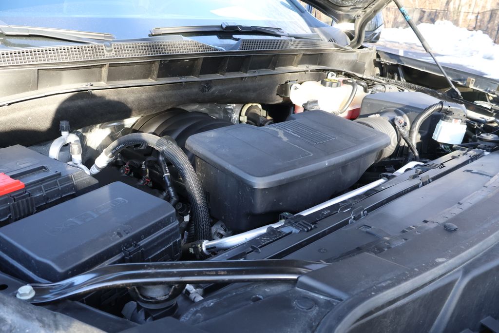 Thumbnail: 2023 Chevrolet Tahoe - 16