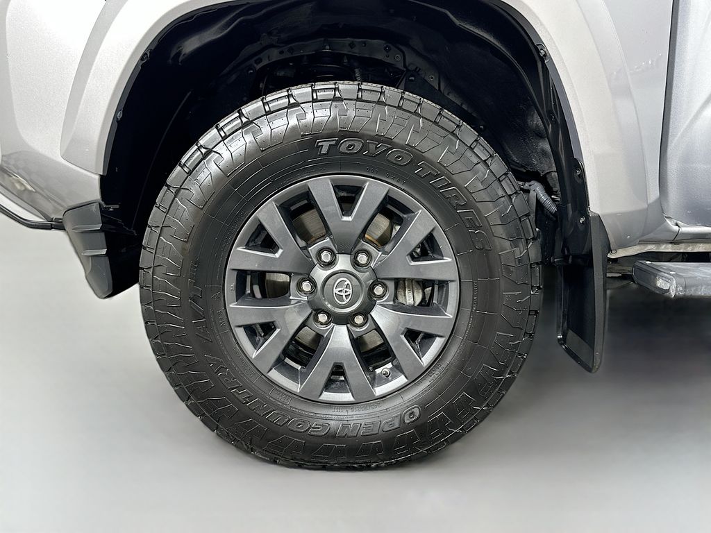 Thumbnail: 2020 Toyota Tacoma - 28