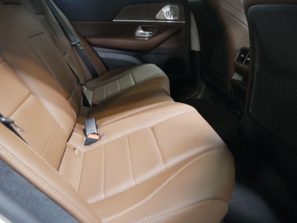 Thumbnail: 2026 Mercedes-Benz GLE - 23