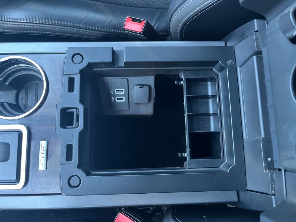 2017 Shadow Black Ford Expedition Platinum 4X4 SUV