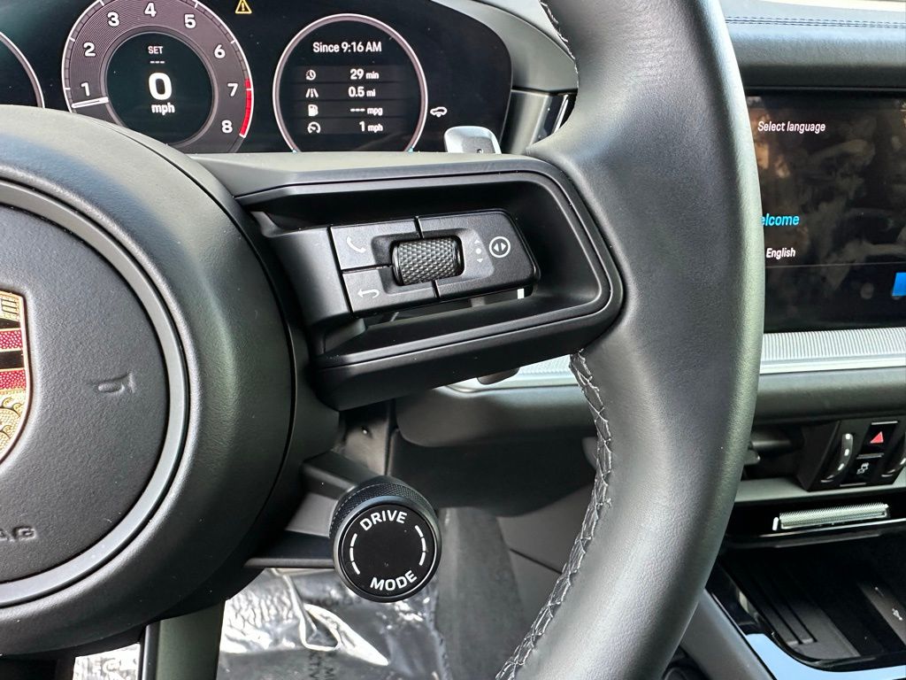 Thumbnail: 2024 Porsche Cayenne - 15