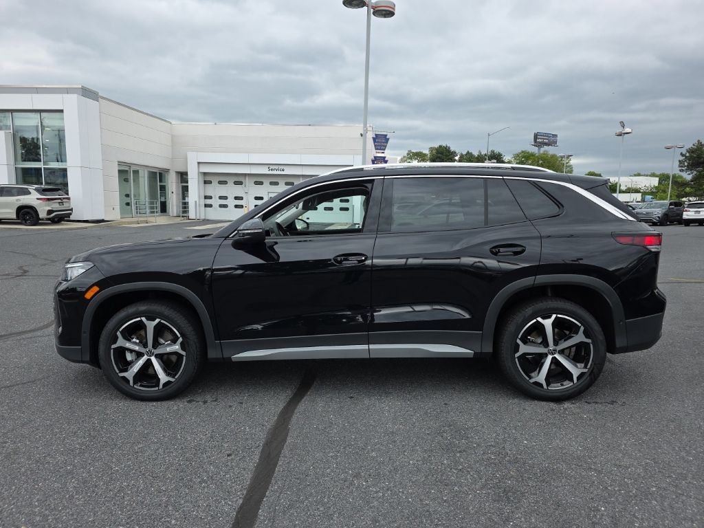 2026 Volkswagen Tiguan 2.0T SE Black at Audi Porsche Sewickley
