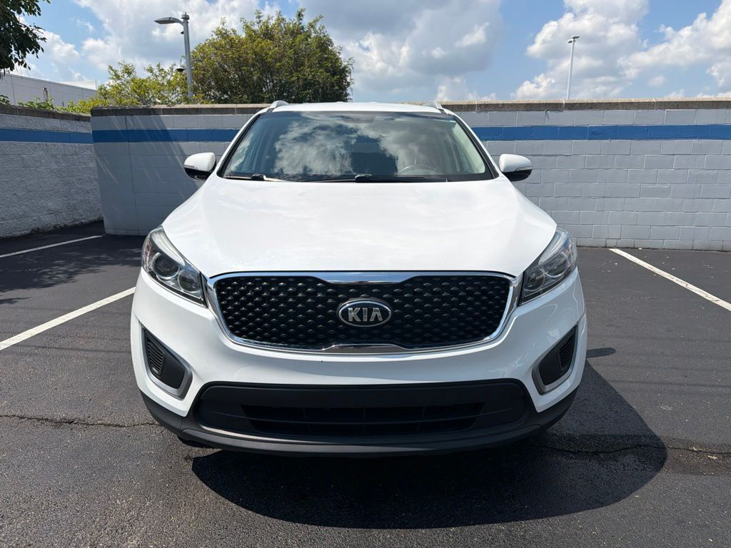 Thumbnail: 2016 Kia Sorento - 8