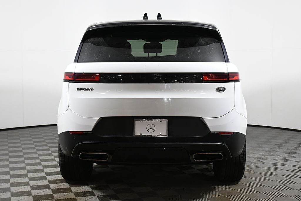 Thumbnail: 2023 Land Rover Range Rover Sport - 6