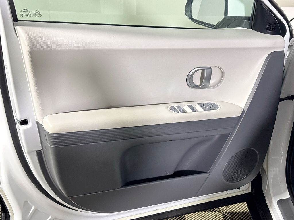 2023 Hyundai IONIQ 5 SE