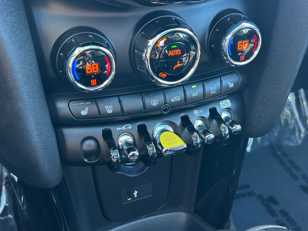 Thumbnail: 2024 MINI Cooper - 27