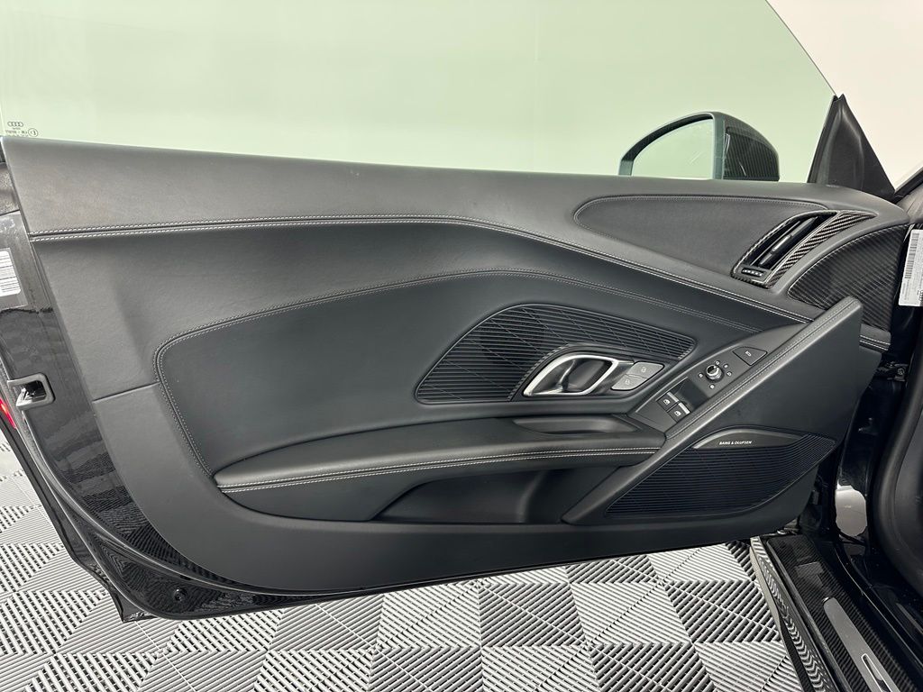 Thumbnail: 2018 Audi R8 - 19