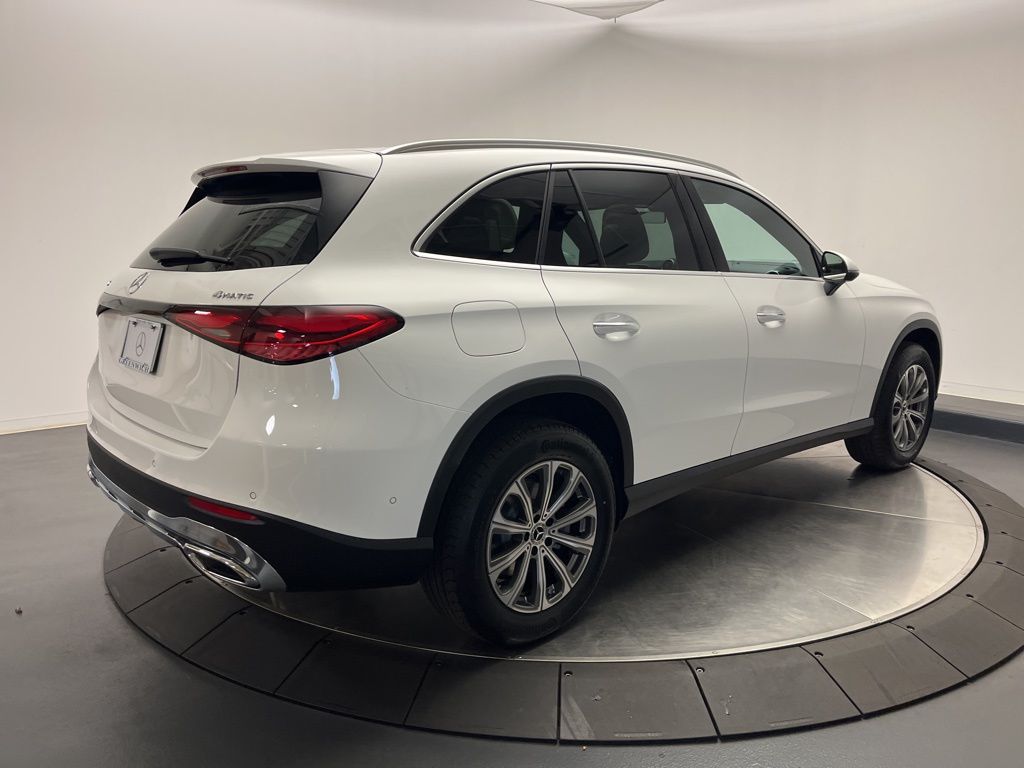 Thumbnail: 2026 Mercedes-Benz GLC - 7