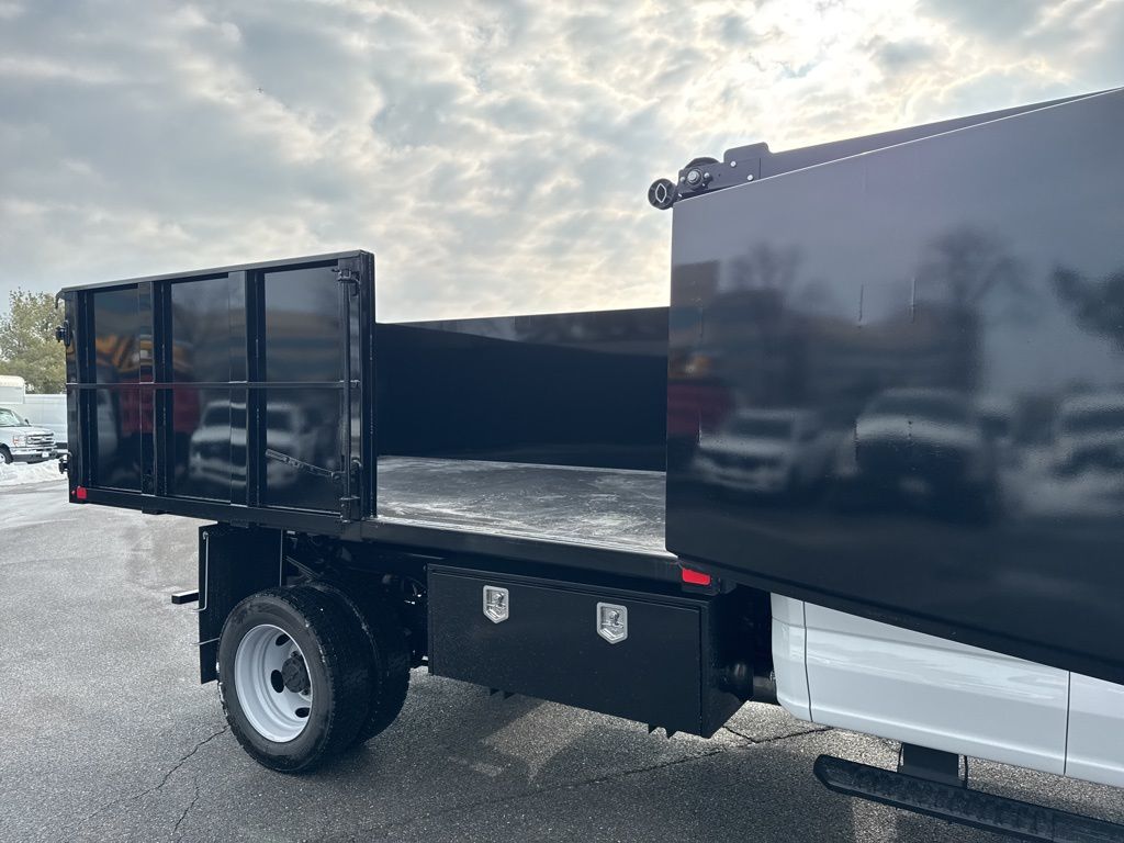 2026 Ford F-550 Chassis XL