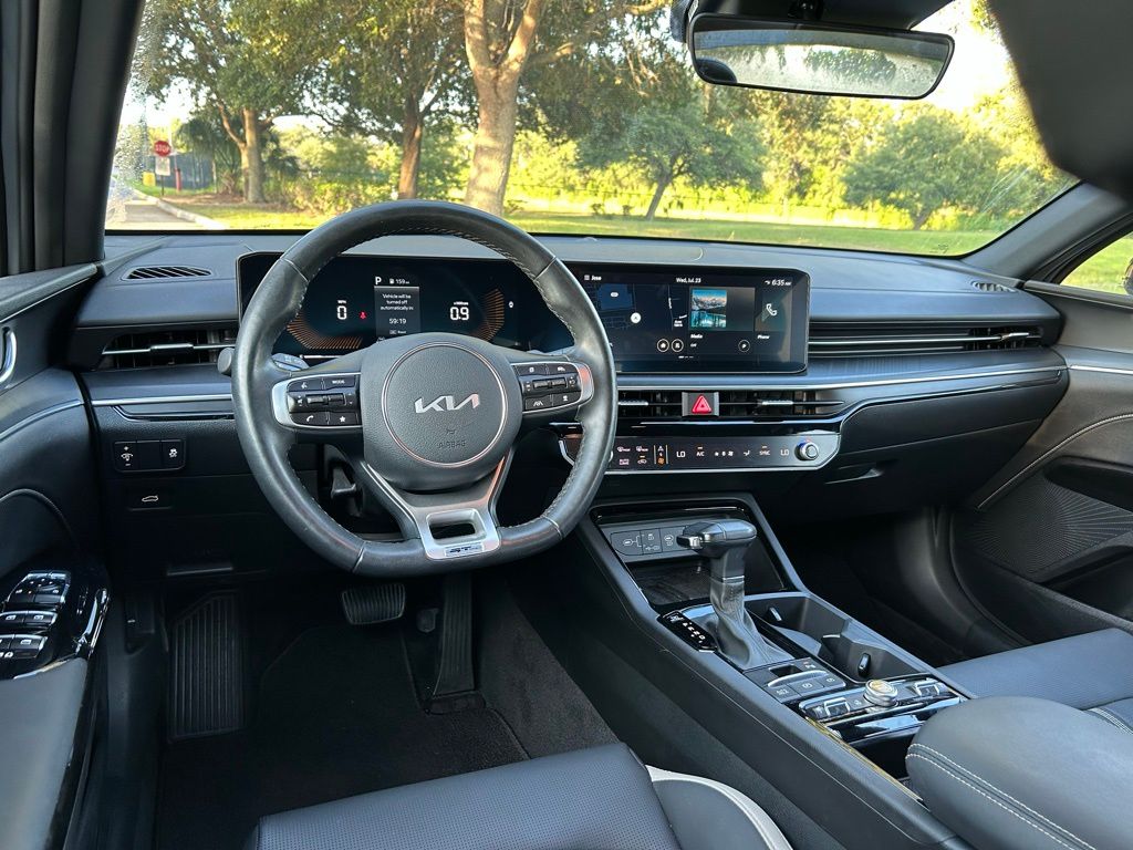 Thumbnail: 2025 Kia K5 - 12
