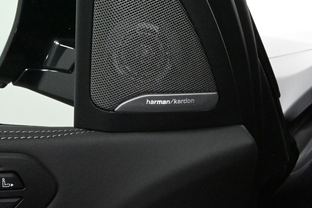 Thumbnail: 2026 BMW X7 - 30