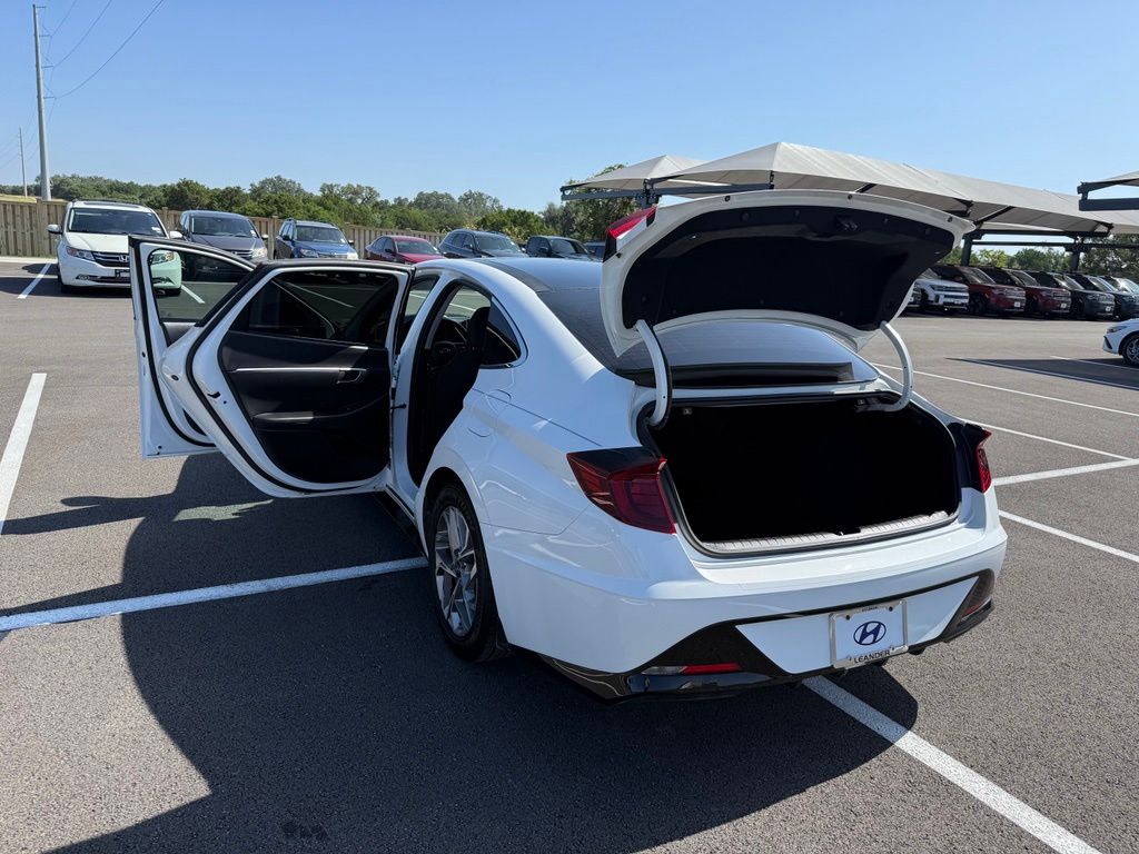 Thumbnail: 2021 Hyundai Sonata - 25