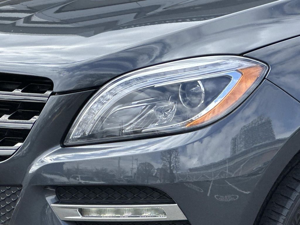 Thumbnail: 2015 Mercedes-Benz M-Class - 3