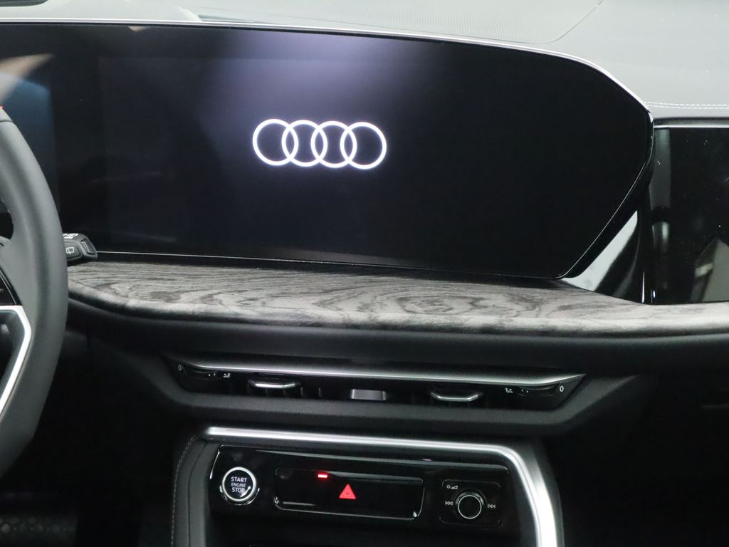 Thumbnail: 2025 Audi Q5 - 16