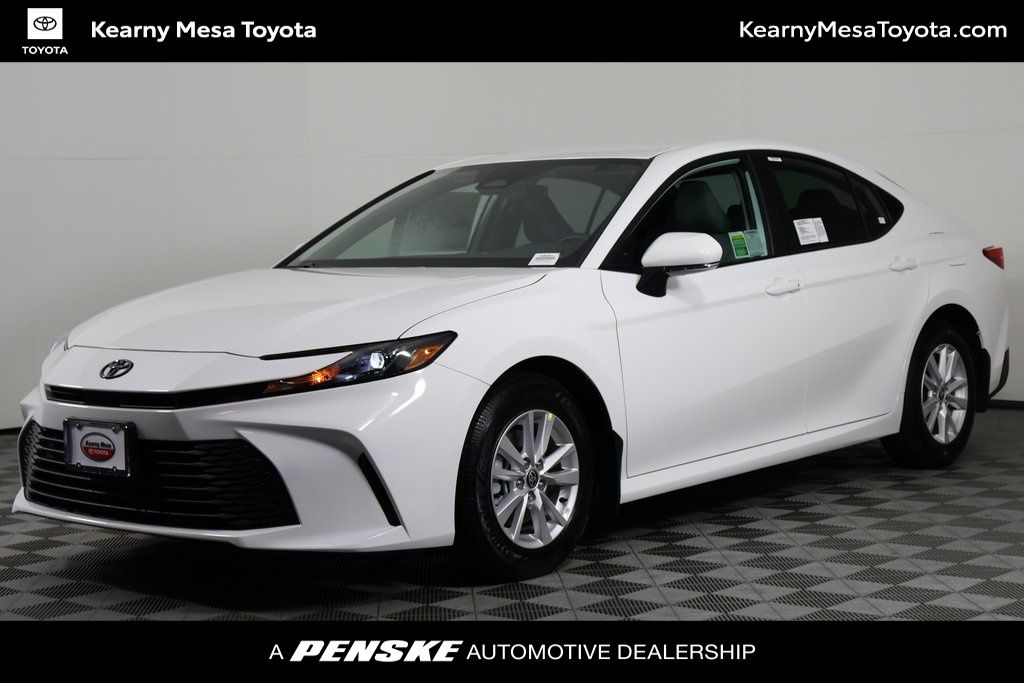 2025 Toyota Camry LE Hero Image