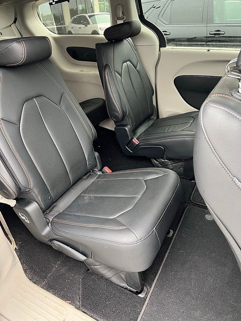 Thumbnail: 2018 Chrysler Pacifica - 2