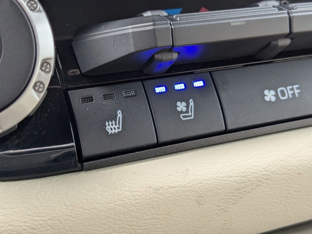 2023 Toyota Tundra 1794 Edition HV