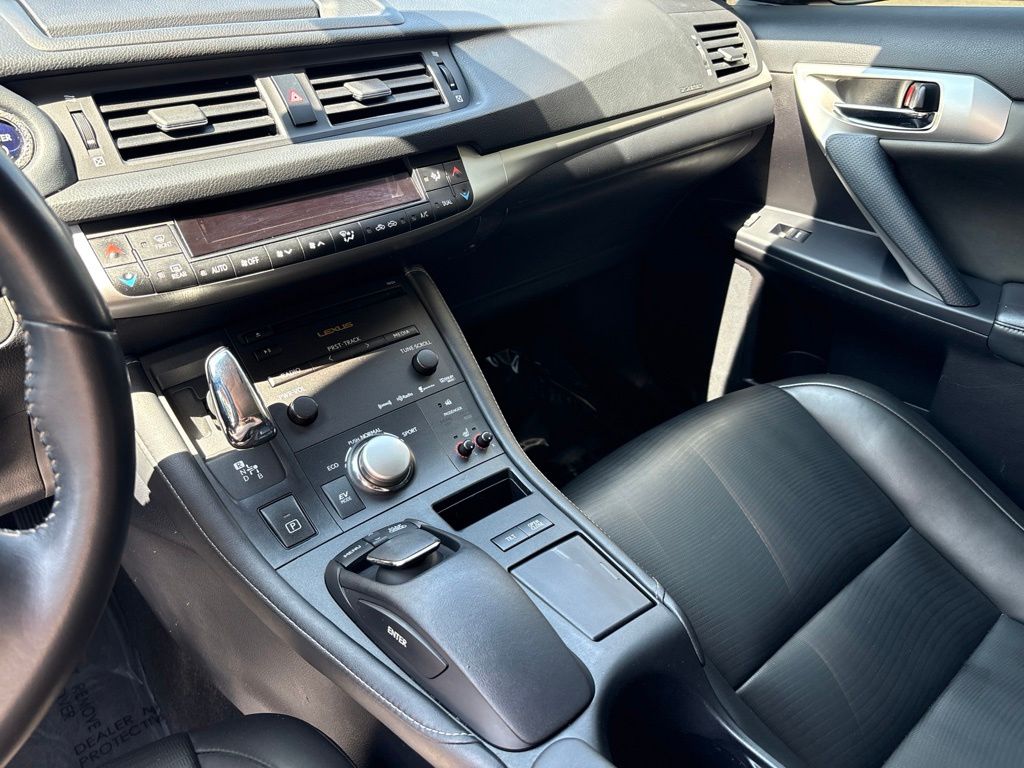 2013 Lexus CT 200h