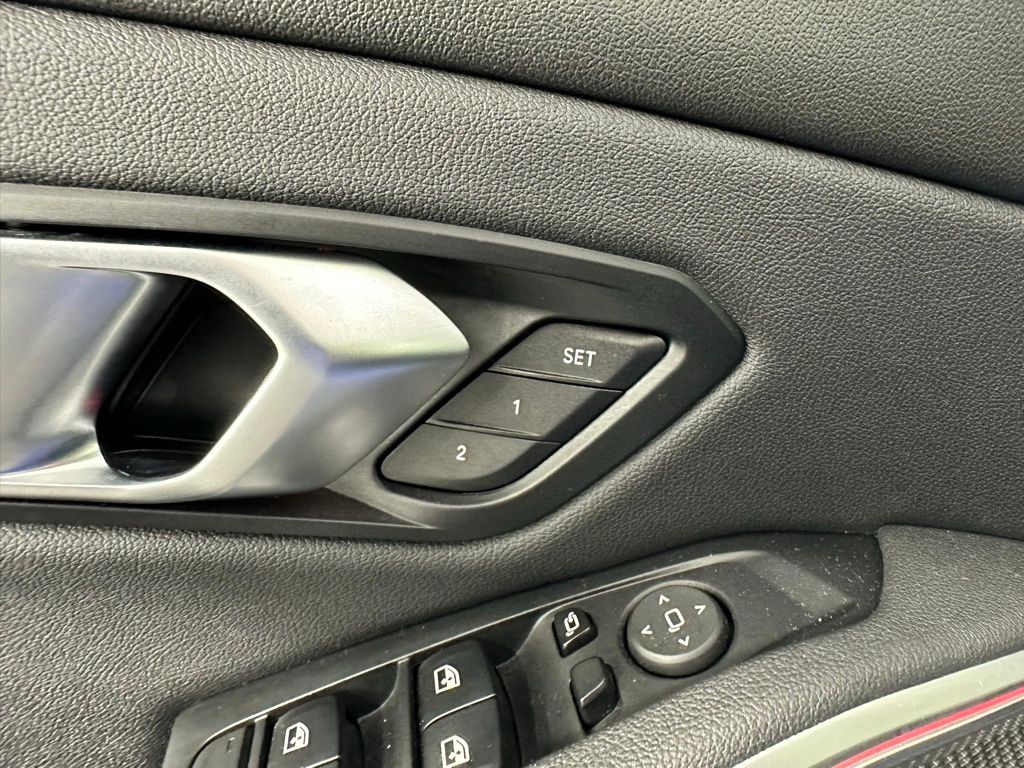 Thumbnail: 2021 BMW 3 Series - 28