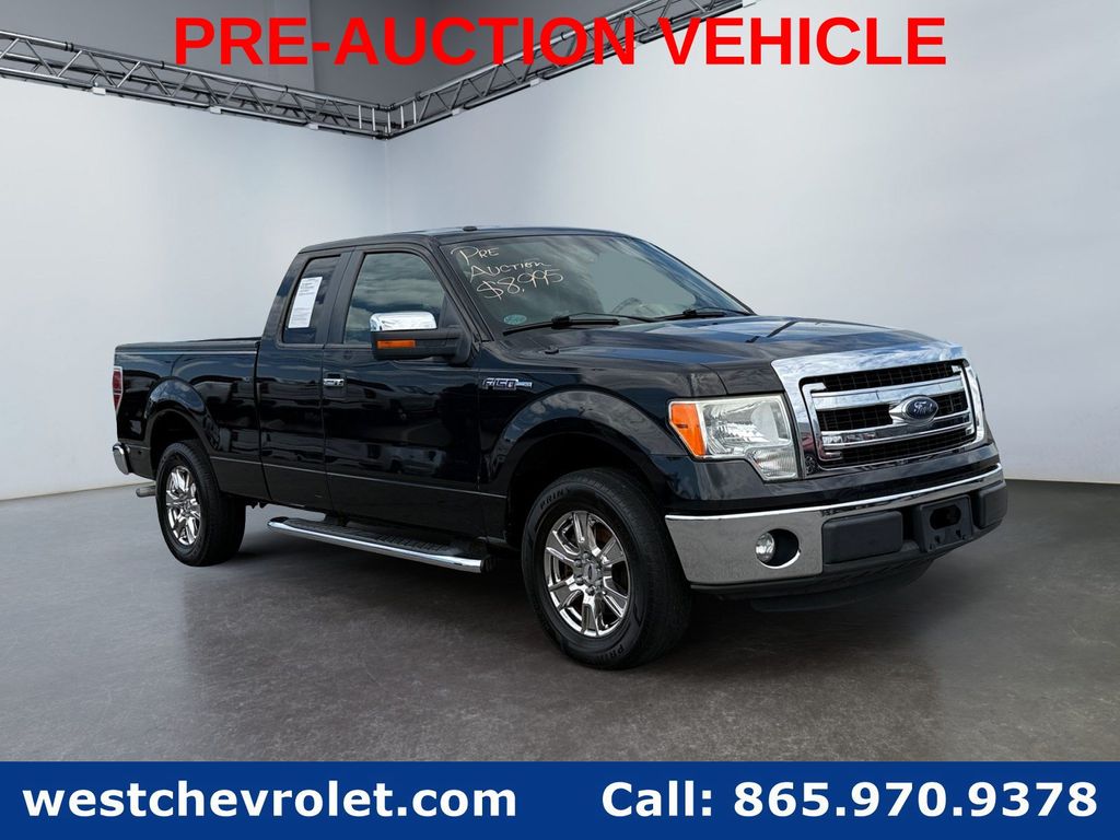 Tuxedo Black Metallic 2013 Ford F-150 Pickup Truck 4X2 6-Speed Automatic