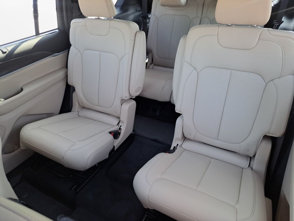 New Car 2025 Jeep Grand Cherokee L  Limited For Sale Under $50,000 In Austin, Texas