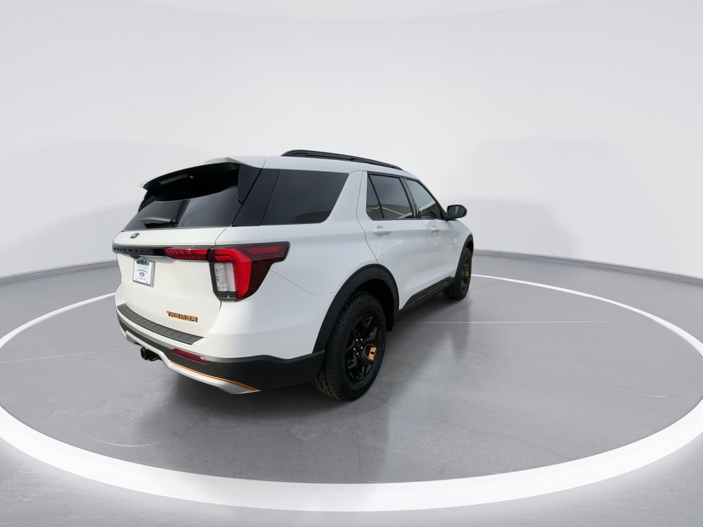 New 2026 Star White Metallic Tri-Coat Ford Tremor® image 8