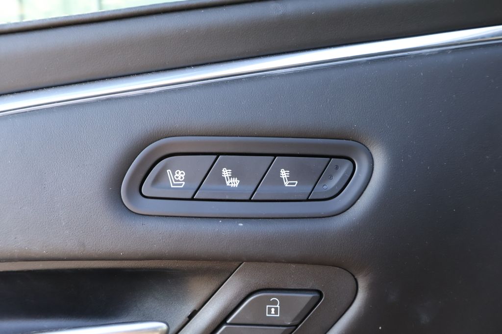 Thumbnail: 2023 Cadillac Escalade - 19