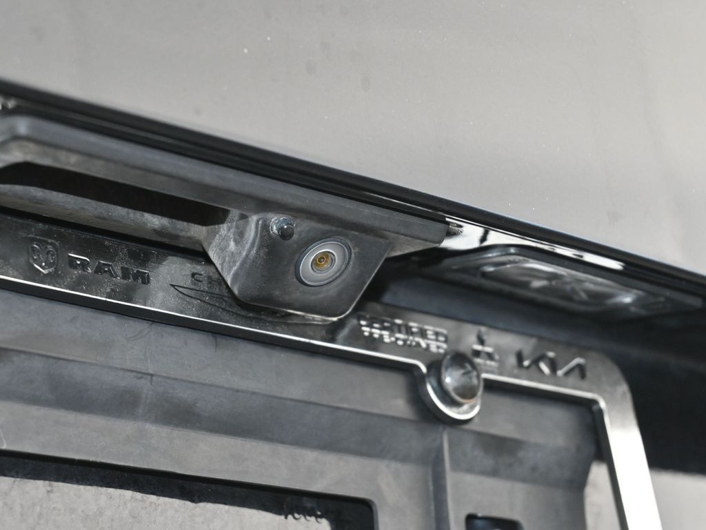 Used 2020 Deep Black Volkswagen 2.0T SE R-Line Black image 41