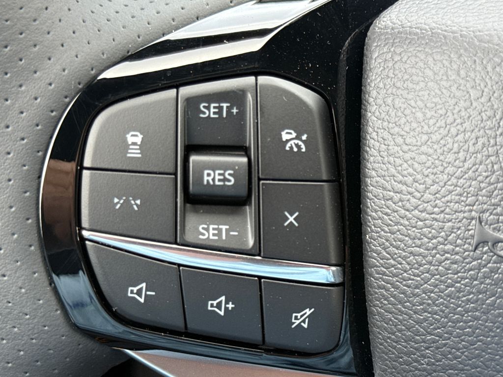 New 2026 White Ford Tremor image 30