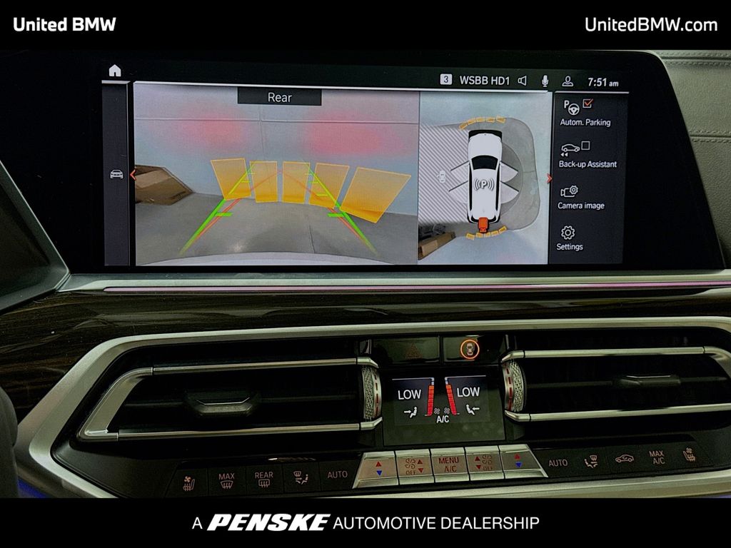 Thumbnail: 2021 BMW X7 - 9